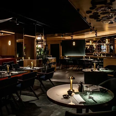 Sheraton Grand Hotel