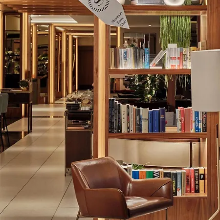 Sheraton Grand Hotel 5*