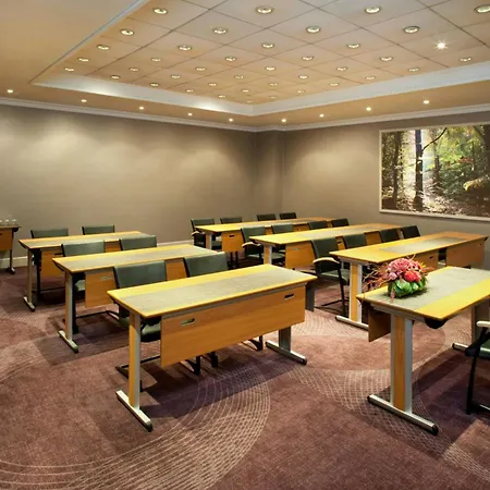 Sheraton Grand Hotel 5*