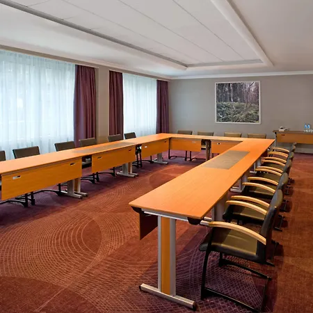 Отель Sheraton Grand 5*