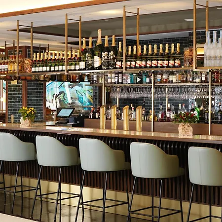 Sheraton Grand Hotel