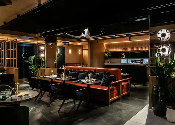 Sheraton Grand Hotel 5*