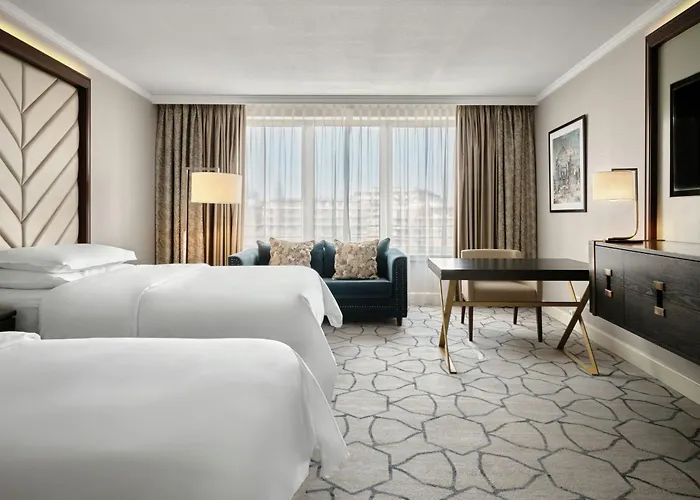 Sheraton Grand Hotel 5*