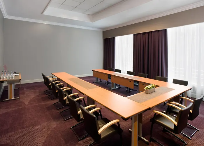 Sheraton Grand Hotel