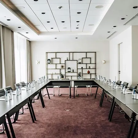 Hotel Sheraton Grand Warschau