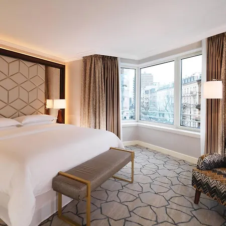 Sheraton Grand Hotel