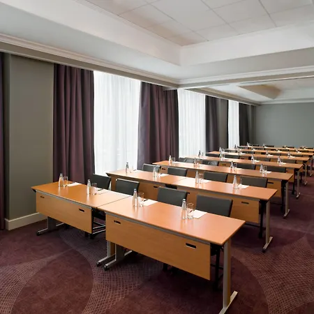 Sheraton Grand Hotel