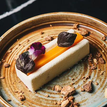 Hotel Sheraton Grand 5*