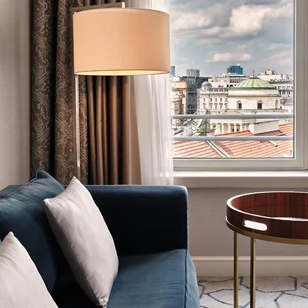 Sheraton Grand Hotel 5*