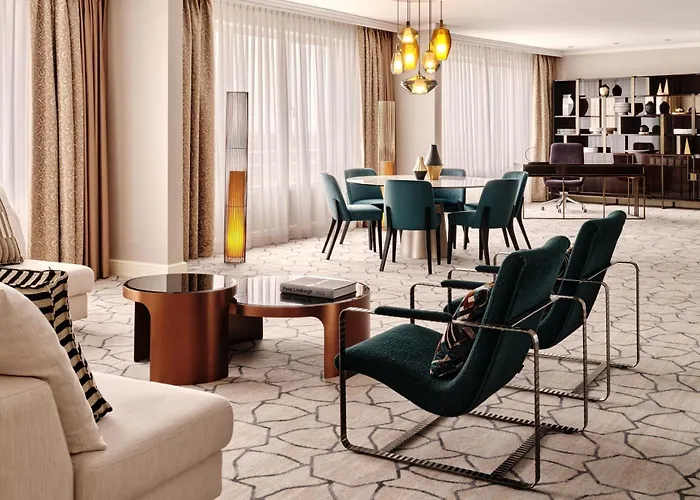 Sheraton Grand Hotel